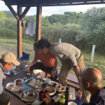001屋外デッキで餃子パーティー.JPG